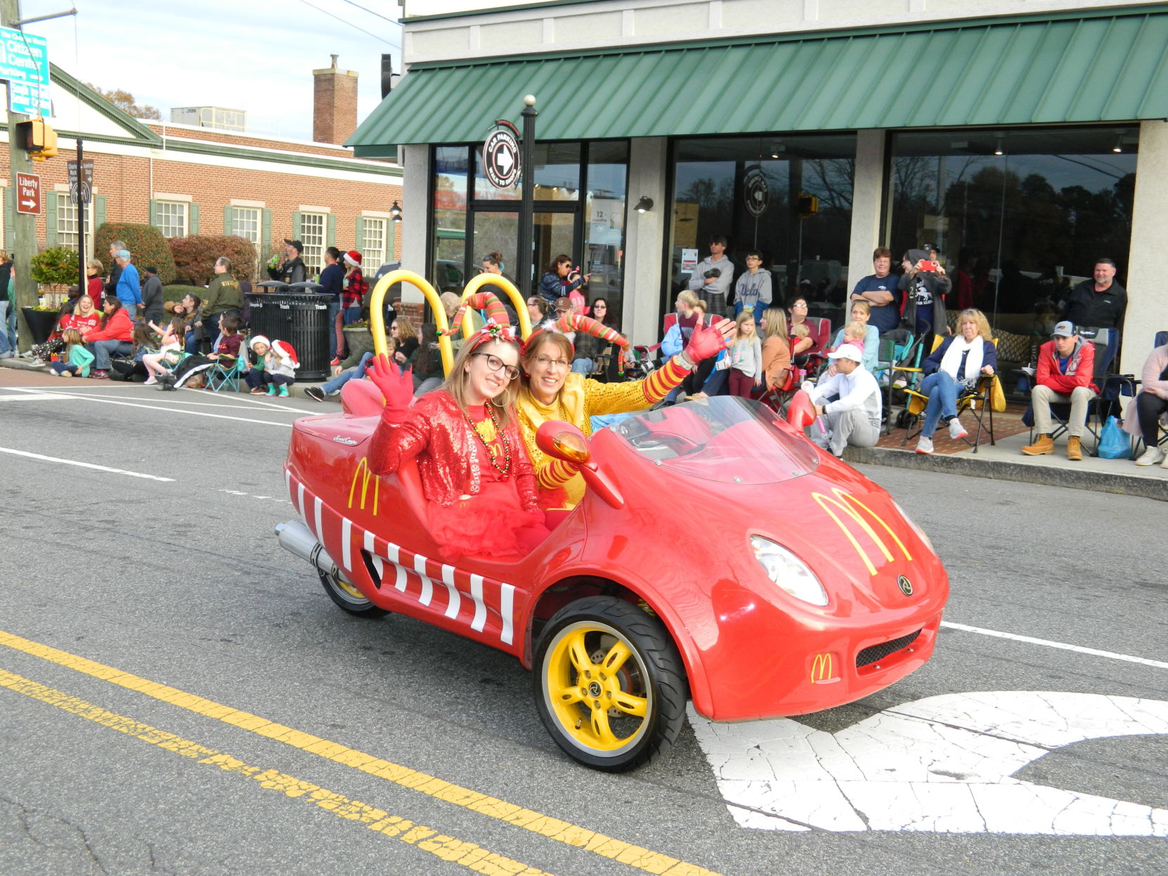Mooresville Christmas Parade (356).JPG